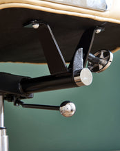 Load image into Gallery viewer, Customizable Vintage Lounge Chairs - iDeaHome